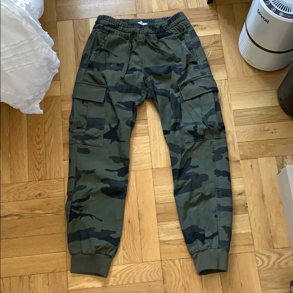 TNA cargo pants size xxs